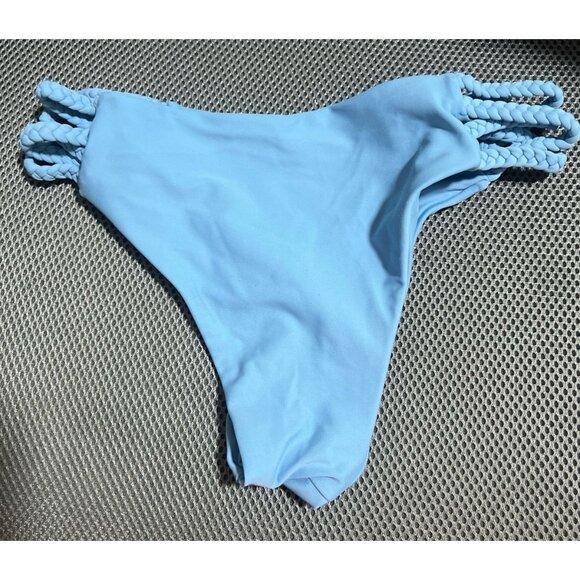 Bikini Bottoms - Picture 3 of 5